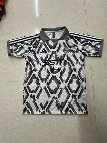25-26 Bayern Cheap Soccer Jerseys 