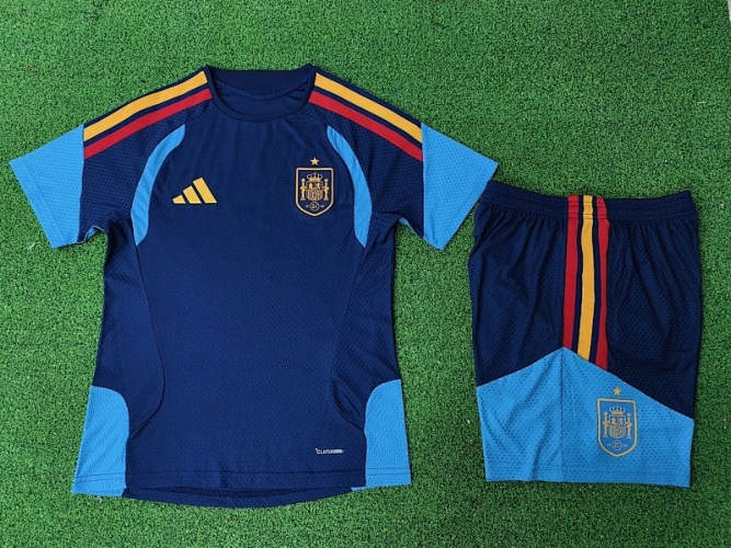 2026 Spain training player short sleeve