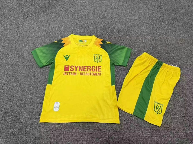 26-27 Nantes Home Kids Cheap Soccer Jerseys and shorts