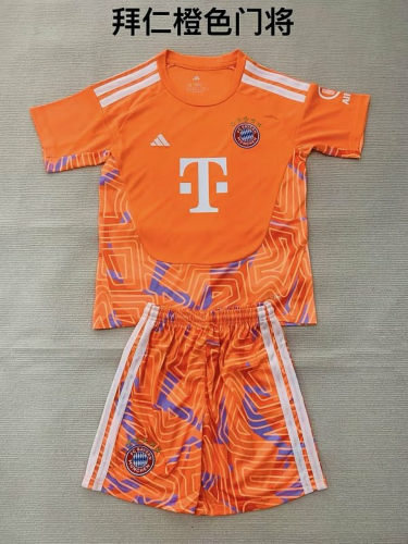 26-27 Bayern Goalkeeper Cheap Soccer Jerseys and Shorts